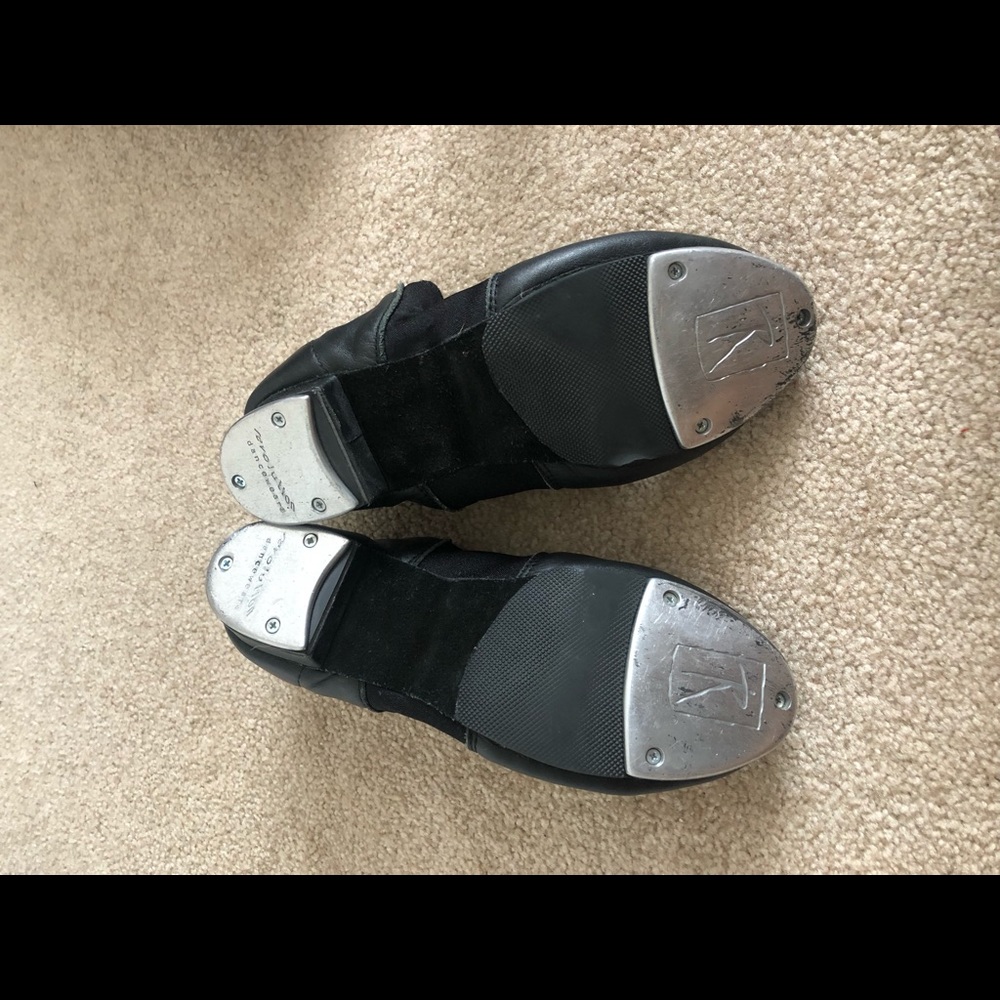 Tap shoes